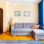 Lewicka Street Nice And Comfy Flat